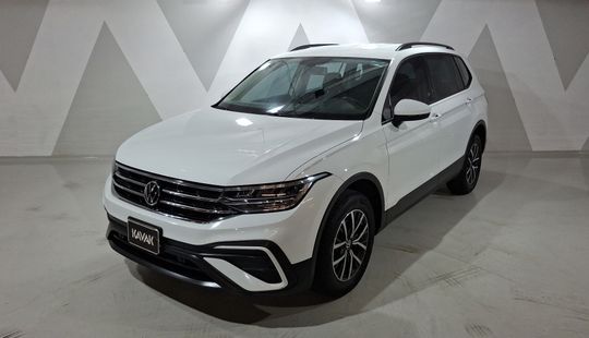 Volkswagen • Tiguan