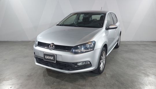 Volkswagen • Polo