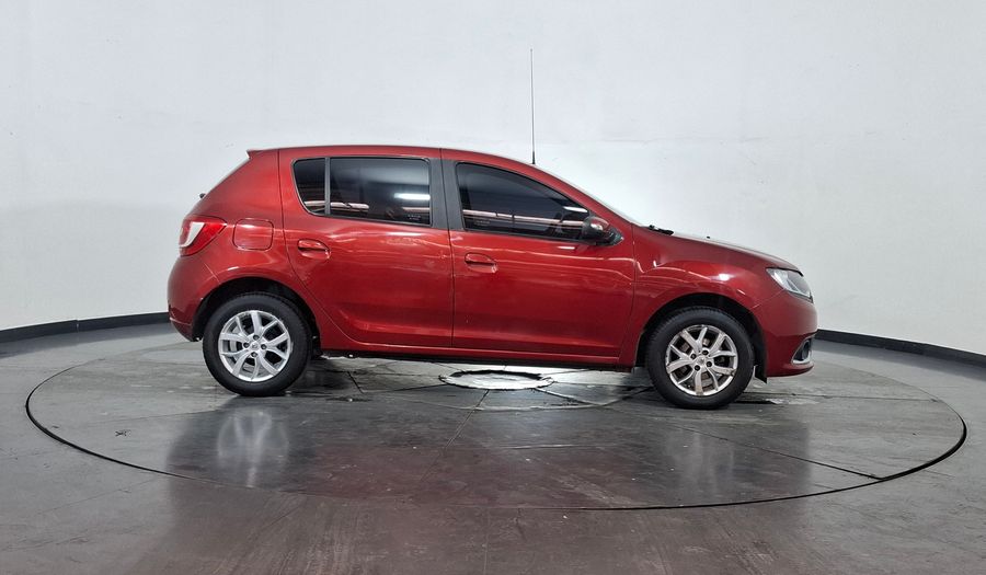 Renault Sandero 1.6 PRIVILEGE Hatchback 2017