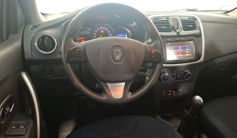 Renault Sandero 1.6 PRIVILEGE Hatchback 2017