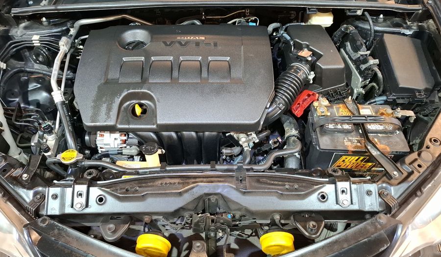 Toyota Corolla 1.8 LE AT Sedan 2014