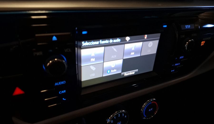 Toyota Corolla 1.8 LE AT Sedan 2014