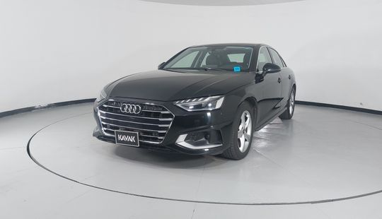2021 • 74,319 km • Automático