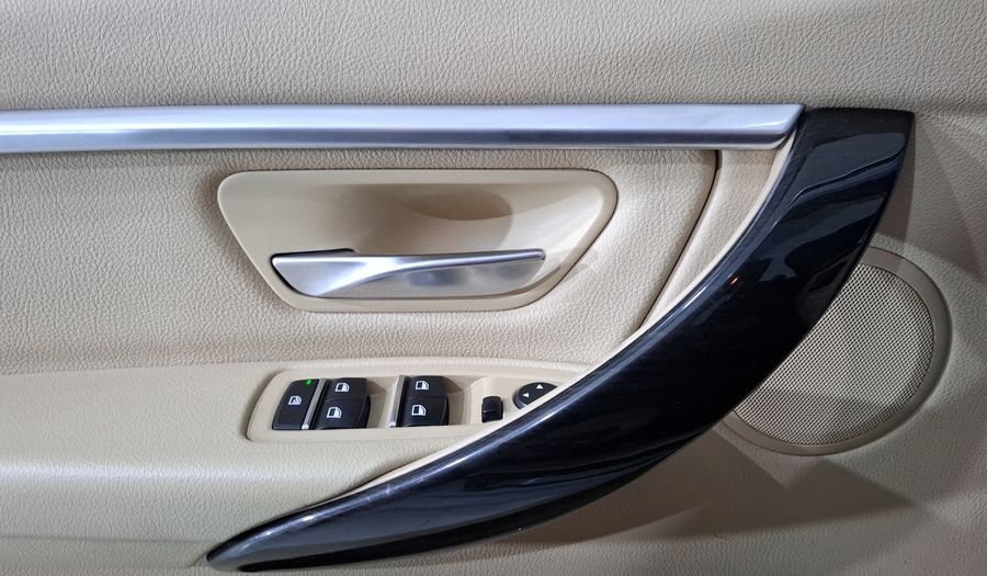 Bmw Serie 3 2.0 320IA SPORT LINE Sedan 2016