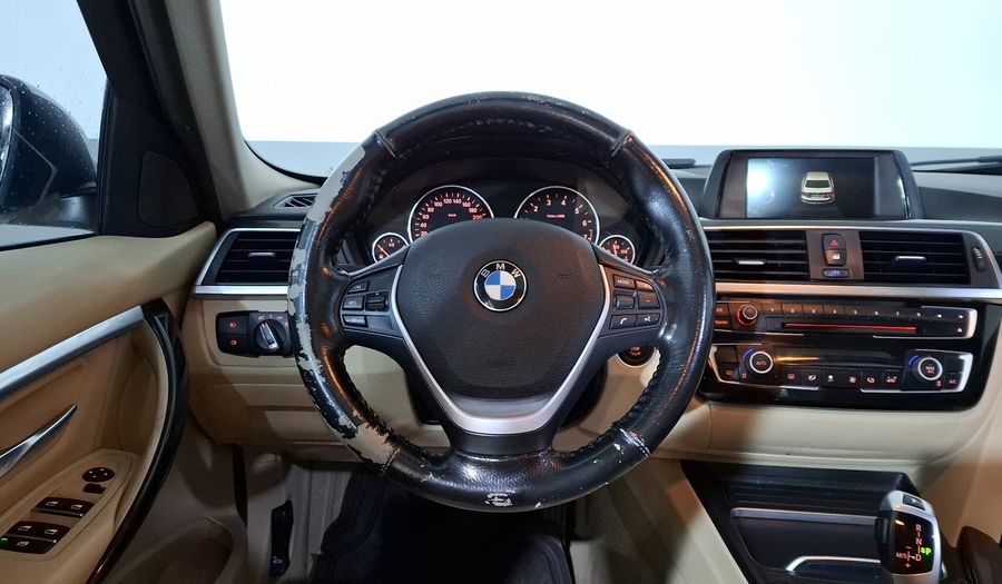 Bmw Serie 3 2.0 320IA SPORT LINE Sedan 2016