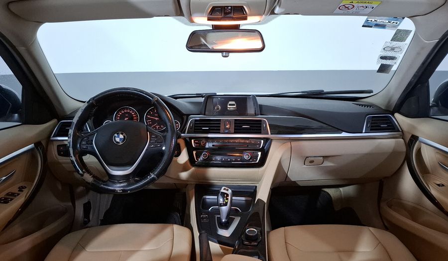 Bmw Serie 3 2.0 320IA SPORT LINE Sedan 2016