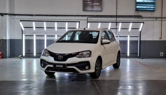 Toyota • Etios