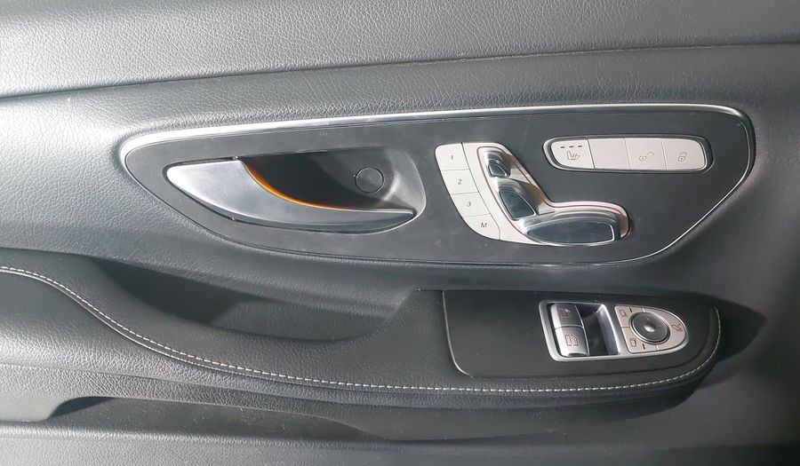 Mercedes Benz Clase V 2.0 250 AVANTGARDE LARGA AUTO Minivan 2019