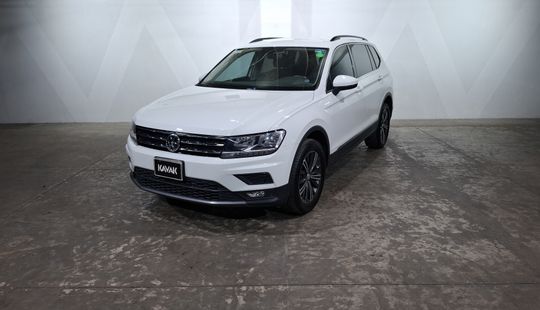 Volkswagen • Tiguan