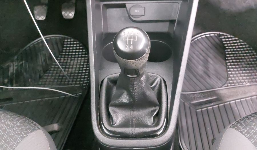 Volkswagen Saveiro 1.6 ROBUST CABINA SENCILLA Pickup 2021