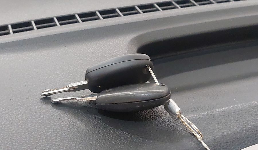 Renault Logan EXPRESSION Sedan 2016