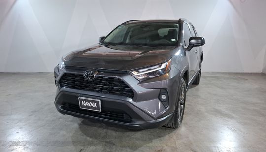 Toyota • RAV4