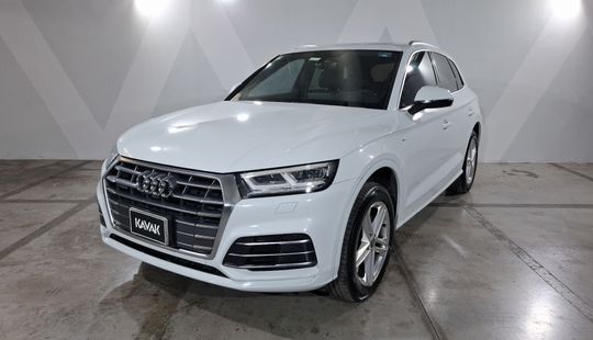 Audi • Q5