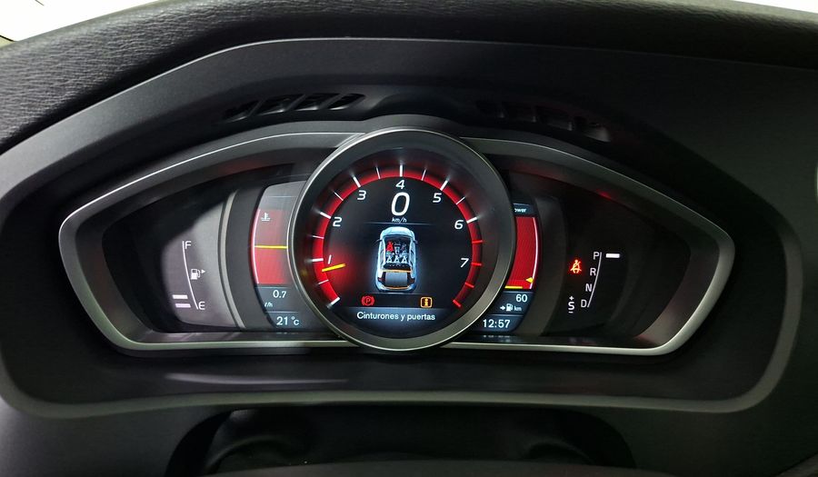 Volvo V40 1.6 T4 CROSS COUNTRY Hatchback 2014
