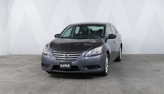 Nissan • Sentra