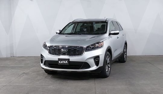 Kia • Sorento