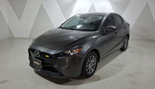 Mazda • Mazda 2