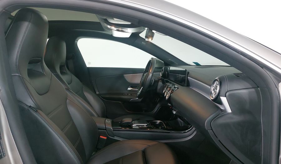 Mercedes Benz Clase Cla 1.3 CLA 200 PROGRESSIVE DCT Coupe 2021