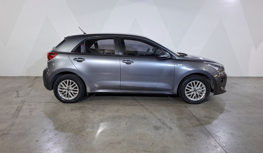 Kia Rio 1.6 LX Hatchback 2020