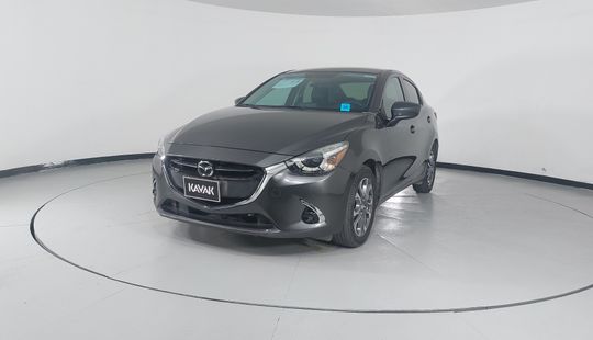 Mazda • Mazda 2