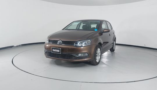 Volkswagen • Polo