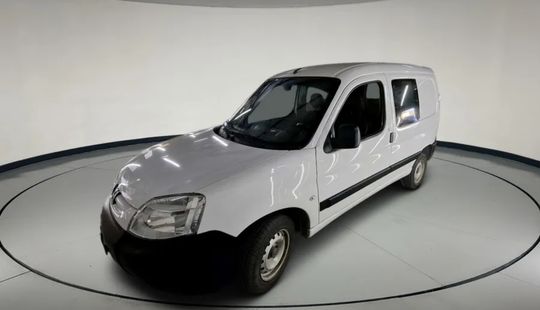 Peugeot • Partner