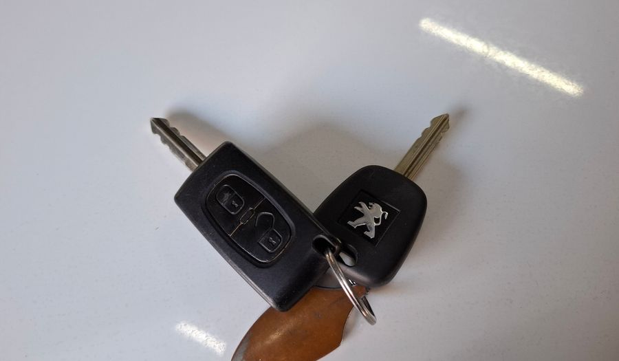 Peugeot Partner 1.6 HDI 92 FURGON CONFORT Van 2021