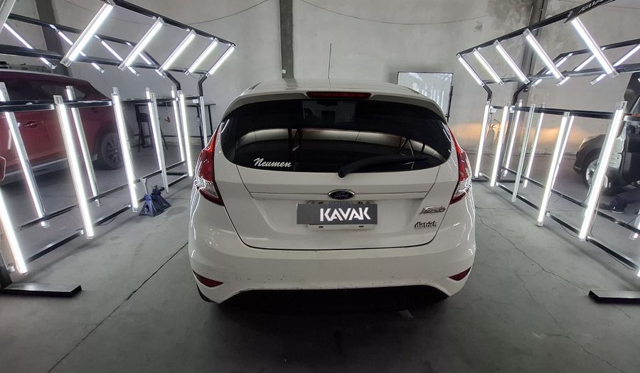 Ford Fiesta Kinetic Design 1.6 S Hatchback 2015