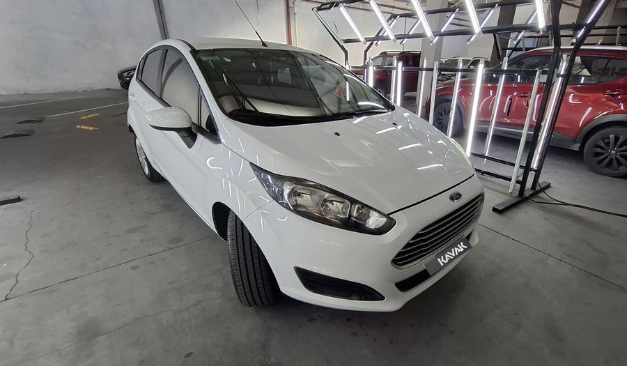 Ford Fiesta Kinetic Design 1.6 S Hatchback 2015