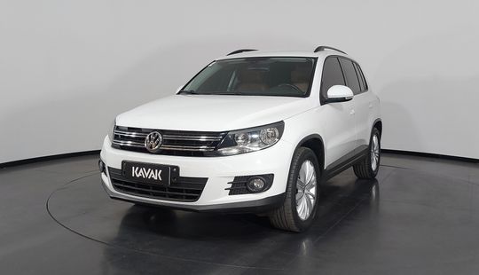 Volkswagen • Tiguan