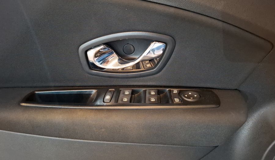 Renault Fluence 2.0 EXPRESSION AT Sedan 2015