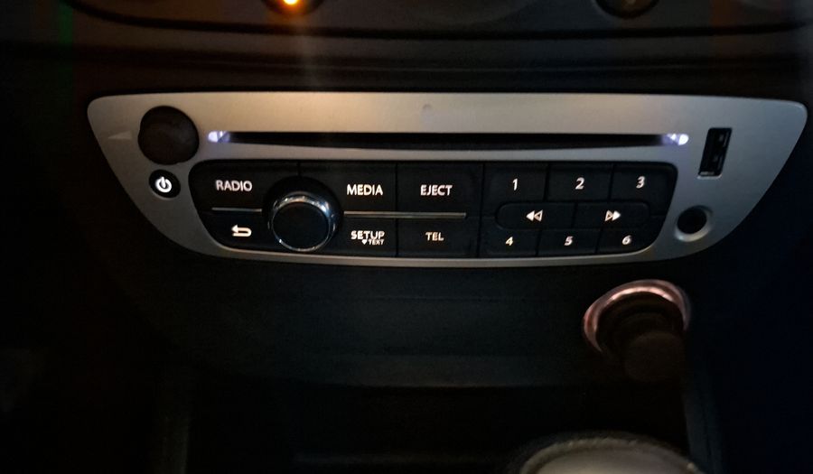 Renault Fluence 2.0 EXPRESSION AT Sedan 2015