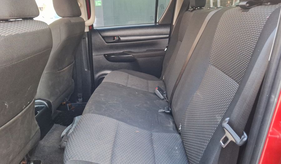 Toyota Hilux 2.4D DX Pickup 2019