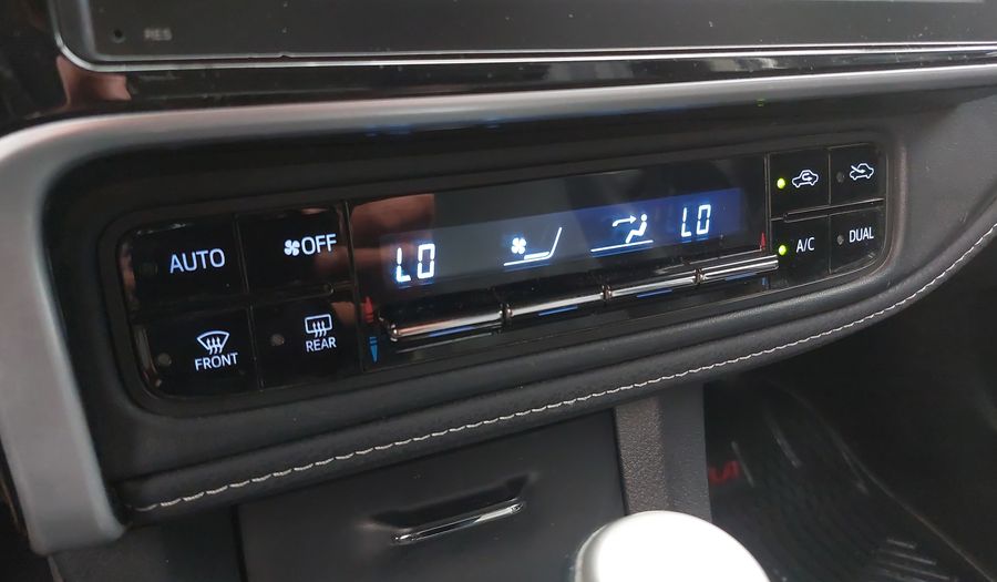 Toyota Corolla 1.8 SE-G CVT Sedan 2018
