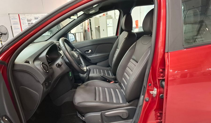 Renault Sandero Stepway 1.6 INTENS Hatchback 2024