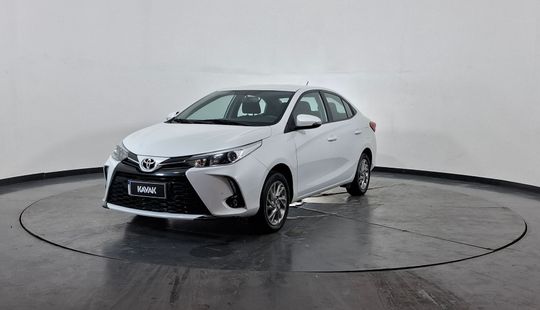 Toyota • Yaris