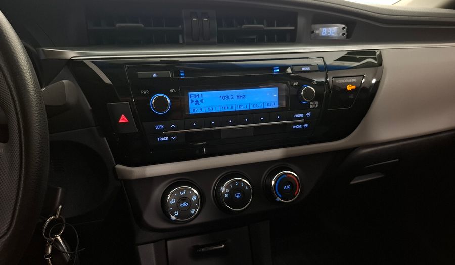 Toyota Corolla 1.8 XLI Sedan 2016