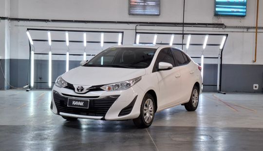 Toyota • Yaris