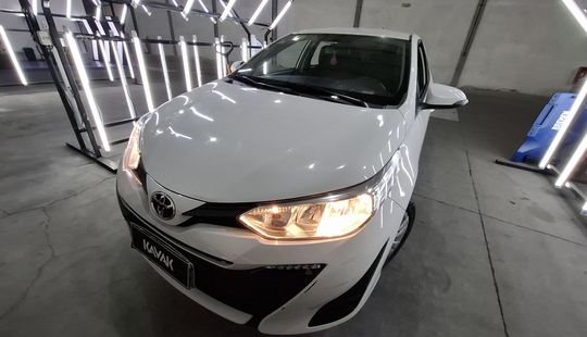 Toyota • Yaris