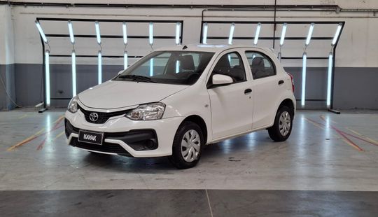 Toyota • Etios