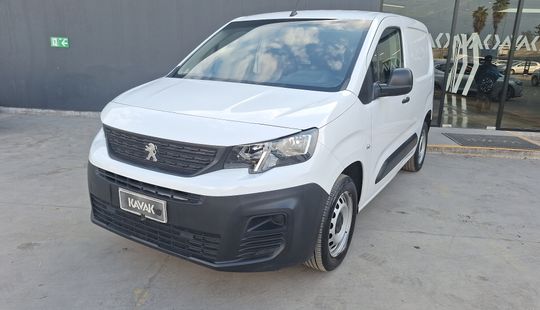 Peugeot • Partner