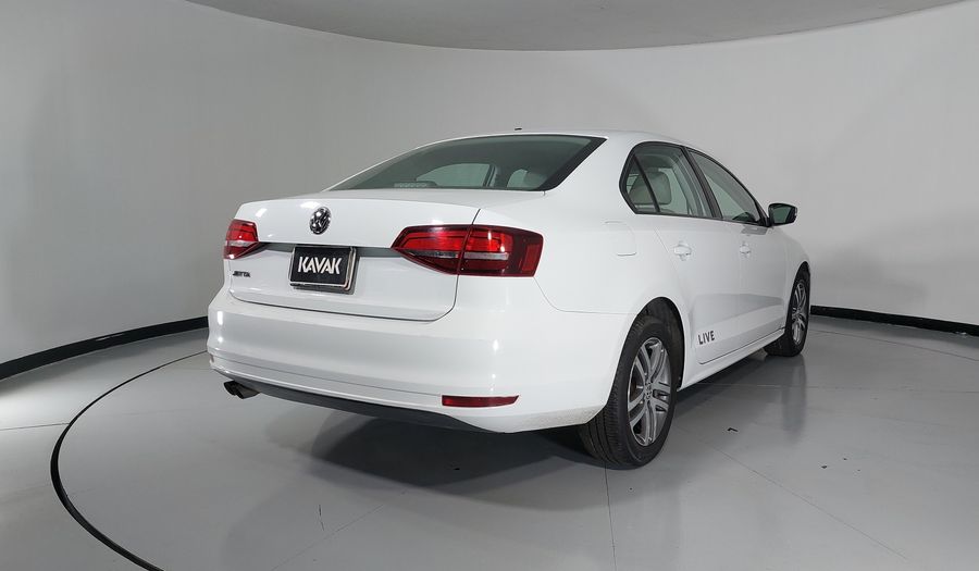 Volkswagen Jetta 2.0 LIVE MT Sedan 2016