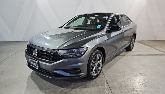 Volkswagen • Jetta