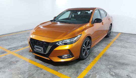 Nissan • Sentra