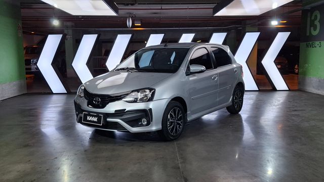 Toyota • Etios