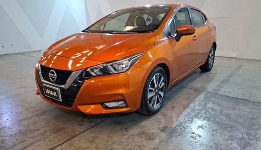 Nissan • Versa