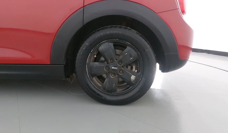 Mini Cooper 1.5 COOPER SALT Hatchback 2015