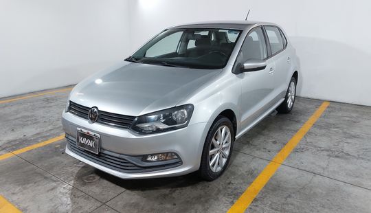 Volkswagen • Polo