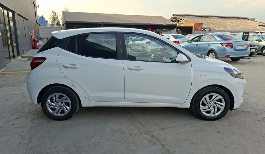 Hyundai Grand I10 1.2 PLUS Hatchback 2022