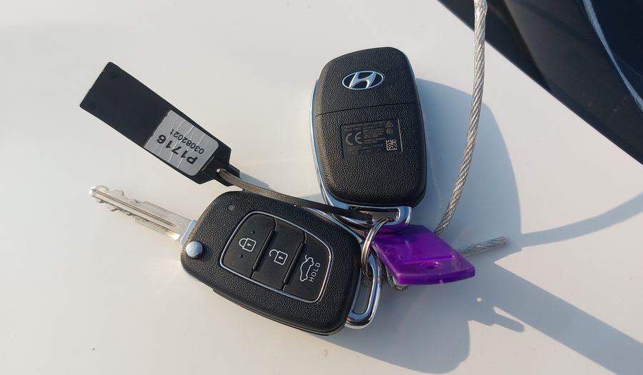 Hyundai Grand I10 1.2 PLUS Hatchback 2022